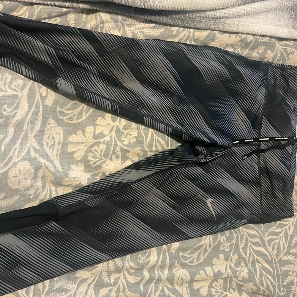 Nike drift running pants. Size medium